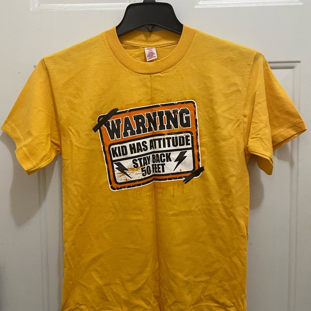 KIDS T-SHIRT, NWOT Size Large, yellow graphic T-shirt 100% cotton